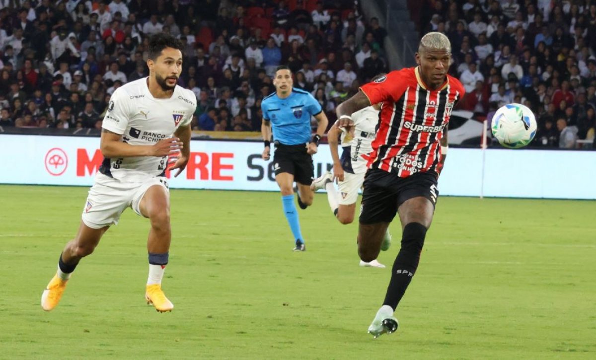 Liga de Quito busca avanzar a semifinales de Copa Libertadores ante Sao Paulo en el Morumbi.