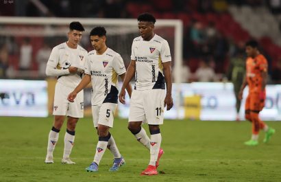 Liga de Quito recibe al puntero del Grupo 'B' Central Córdoba buscando avanzar a octavos de final de Libertadores con técnico interino