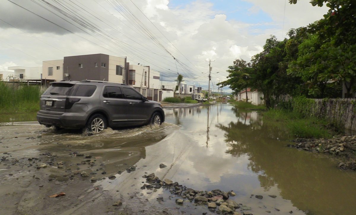 Lluvias afectan a las ciudadelas Miraflores y Fortaleza.