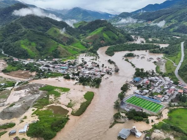 Lluvias intensas en Ecuador afectan a más de 2.100 personas y dejan dos muertos