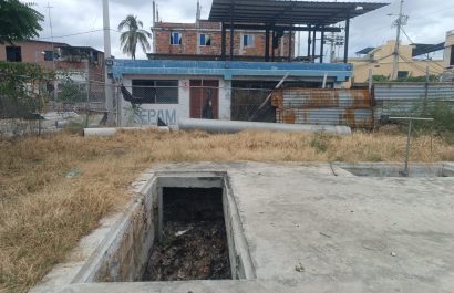Eduardo Jurado, señaló que de la estación de bombeo de la parroquia Los Esteros salen al mar 15 mil metros cúbicos de aguas residuales.