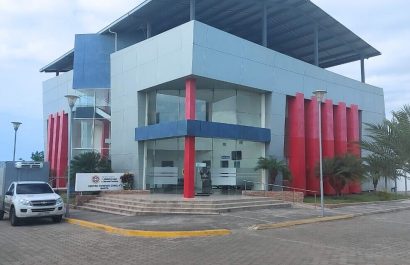 Los cuerpos de la pareja fueron trasladados al centro forense de Manta para la autopsia de rigor.