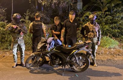 Los detenidos en poder de la droga fueron entregados a las autoridades judiciales.