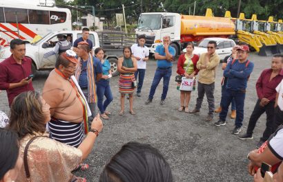 Los dirigentes de la etnia reclamaron por el mal estado de la vialidad en comunas tsáchilas, en Santo Domingo.