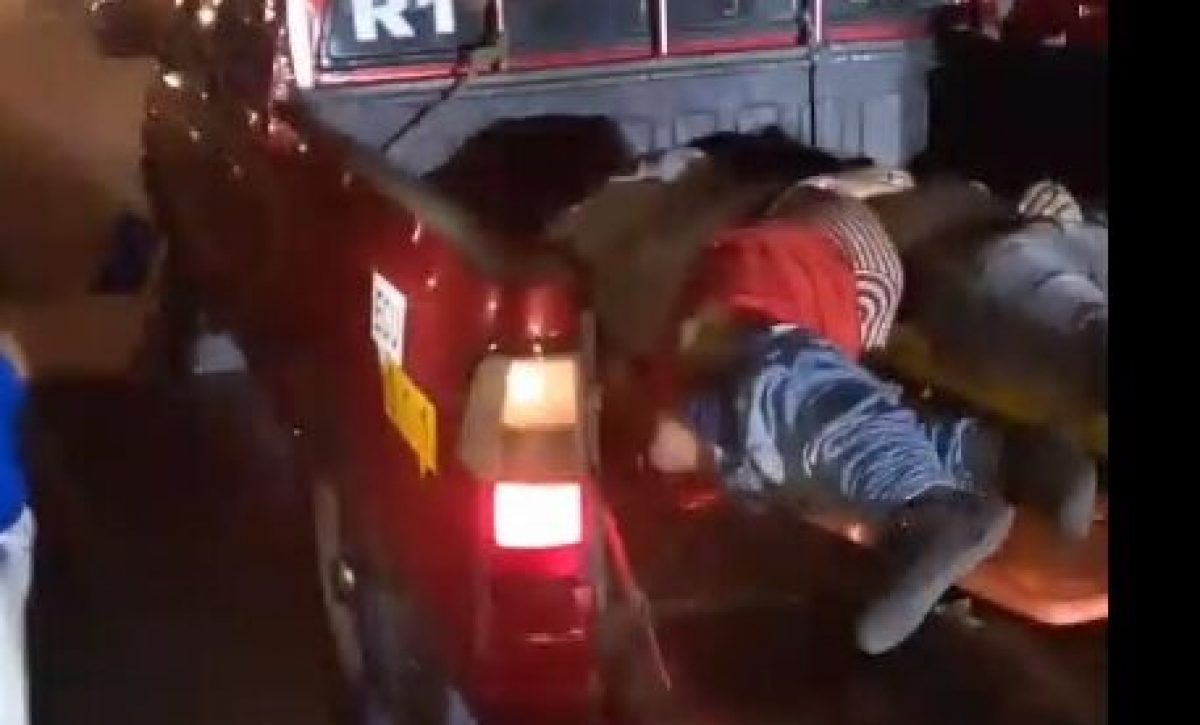 Los heridos fueron trasladados a un hospital de Portoviejo donde uno de ellos falleció.