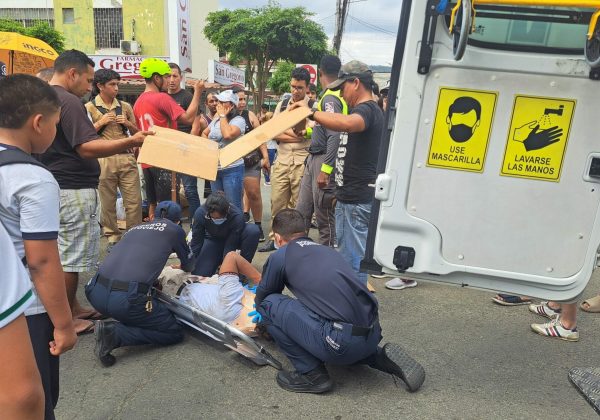 Los heridos fueron trasladados a una casa de salud para recibir atención médica especializada.