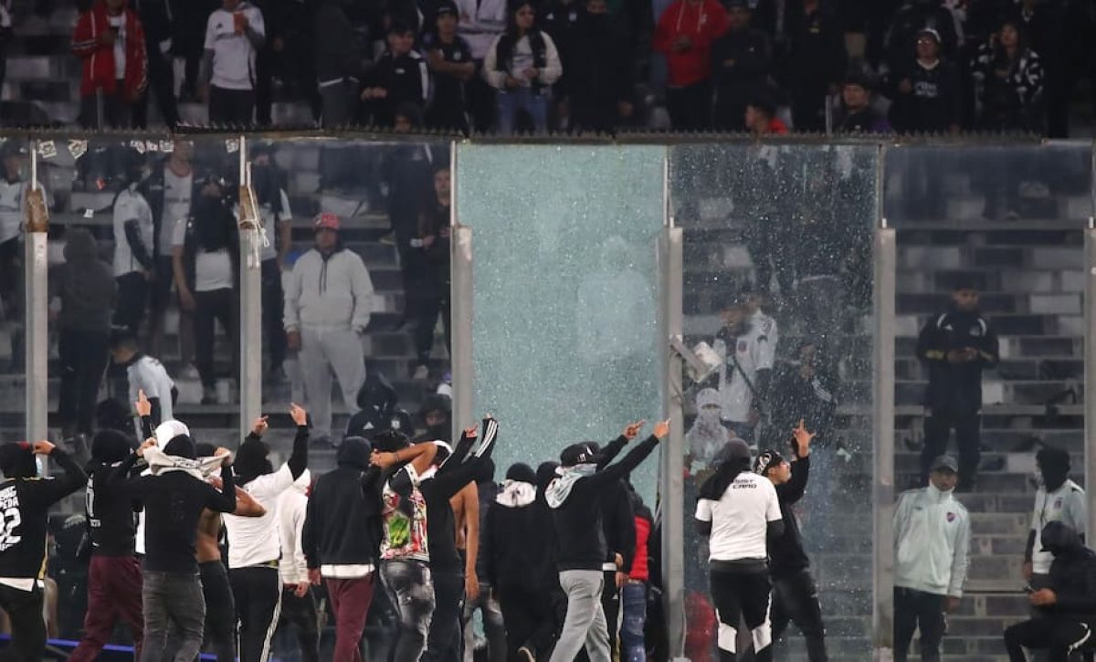 Los incidentes se dieron durante el partido entre Colo Colo y Fortaleza, por Copa Libertadores.