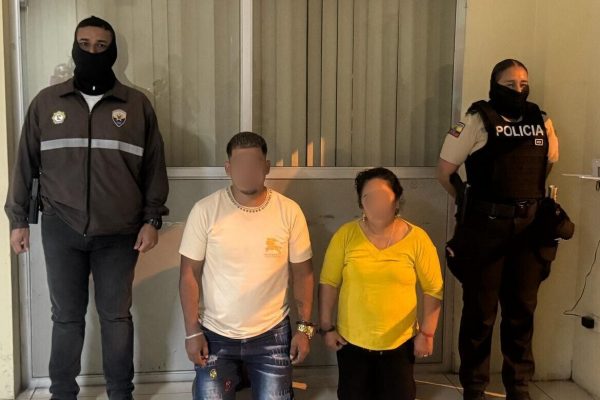 Los sospechosos del robo de una camioneta quedaron a órdenes de las autoridades judiciales.