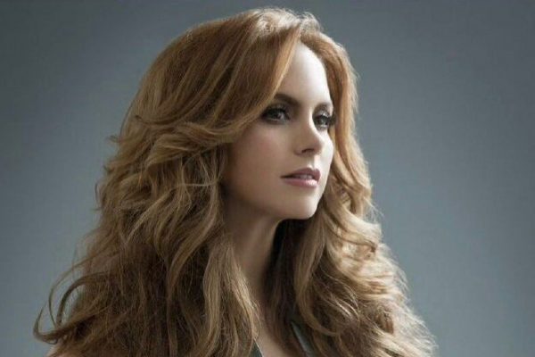 Lucero regresa a las películas con 'Nuestros tiempos', la apuesta futurista de Netflix