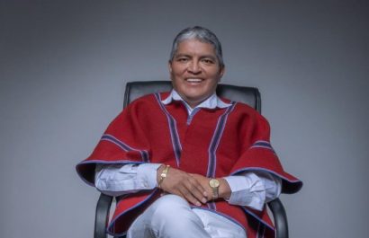 Luis Alfonso Chango dice que su cooperativa es un ejemplo de cómo un indígena administra una entidad financiera exitosa.