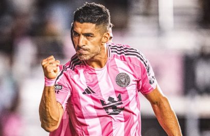 Luis Suárez suspendido seis partidos por escupir a un integrante de Seattle Sounders.