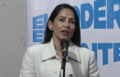 Luisa González denuncia fraude institucional y acusa al CNE de falta de transparencia en elecciones