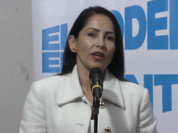 Luisa González denuncia fraude institucional y acusa al CNE de falta de transparencia en elecciones