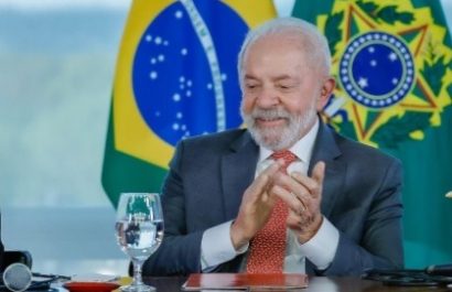 Luiz Inácio Lula da Silva, confirmó que será candidato en las elecciones presidenciales de 2026, si su salud lo permite.