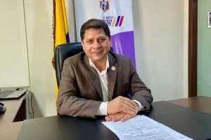 Ministro Palacios destaca riego en 150 hectáreas y políticas sostenibles para Manabí, con $3 millones asignados en 2025.