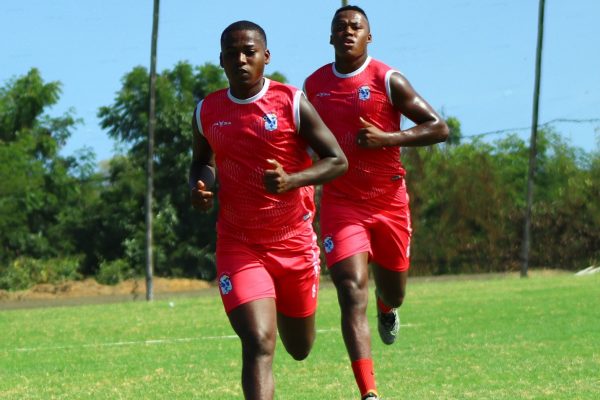 Jugadores del Manta FC durante un entrenamiento.