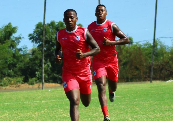 Jugadores del Manta FC durante un entrenamiento.