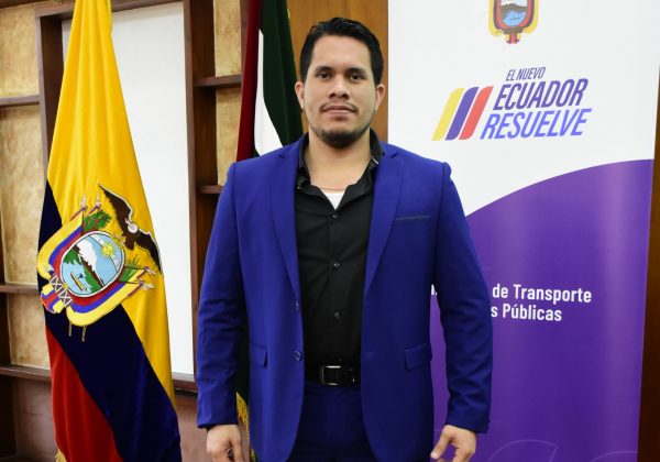Manuel Molina, subsecretario de Transporte y Obras Públicas, de la zona 4.