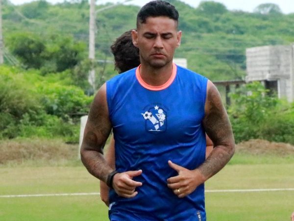 MARCOS ACOSTA, JUGADOR DEL MANTA FC