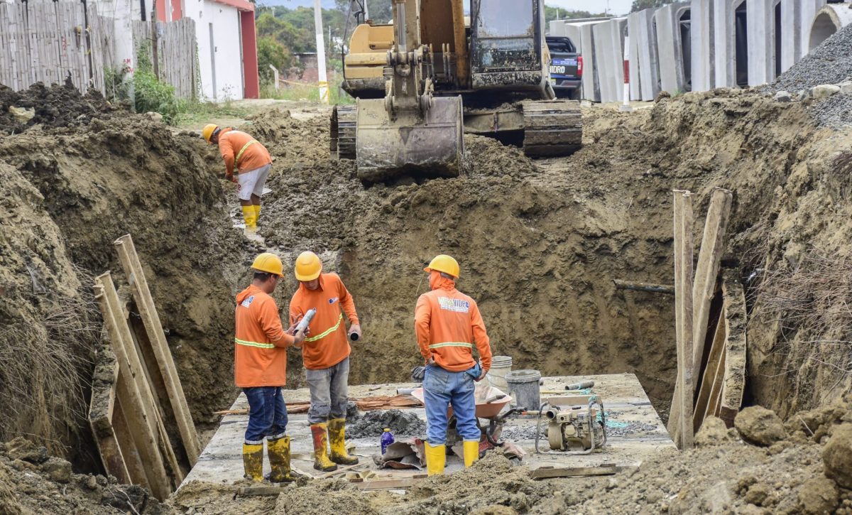 La construcción del ducto de aguas lluvias, se ha avanzado alrededor de 400 metros.