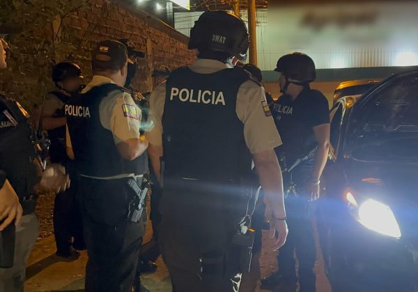 Macabro hallazgo en Quito Dos hombres asesinados, uno decapitado