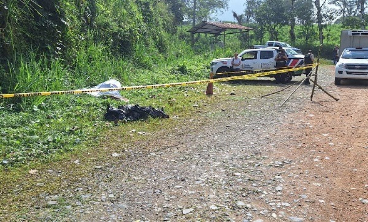 Macabro 'rompecabezas' cuerpos desmembrados aparecen en fundas negras en San Miguel de Los Bancos