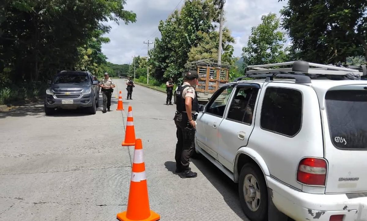 Manabí 150 policías y 10 camionetas vigilarán vías estatales asignadas
