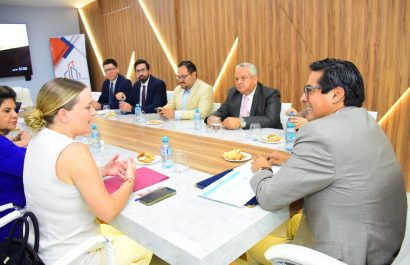 El presidente del CES se reunió con rectores de universidades de Manabí, para impulsar alianzas con sectores productivos.