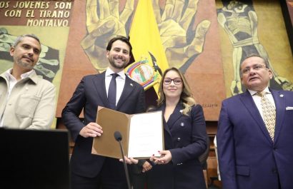 Mancheno Dávila, de ADN, elegida primera vicepresidenta del Legislativo