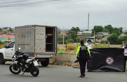 Dos personas murieron en Manta por accidentes viales. Las víctimasson: Jostin Jair Velastegui Guerrero y Hanny Maikelis Merchan Pérez.