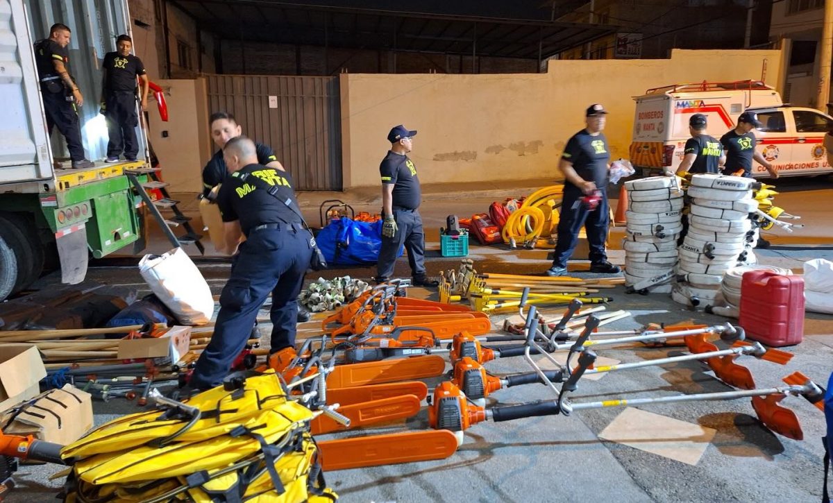 El Cuerpo de Bomberos de Manta presentó su rendición de cuentas 2024, destacando inversiones, mantenimiento de estaciones y capacitación