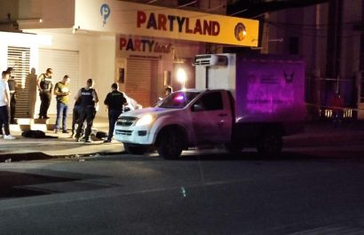 Jean Carlos Intriago, quien laboraba como DJ en un local nocturno de la avenida Flavio Reyes de Manta, fue asesinado de nueve disparos.