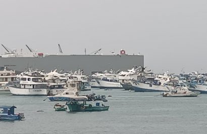 Más del 50% de las embarcaciones nodrizas en el puerto de Manta están paralizadas tras la eliminación del subsidio al diésel.