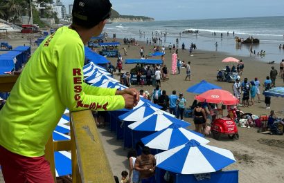 Concejal Diana Flores cuestionó eventos de Semana Santa, mientras que Leonardo Hidalgo, director de Turismo sostiene que Manta obtuvo $8 millones para el turismo.