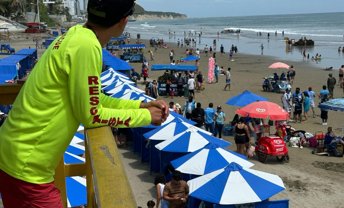 Concejal Diana Flores cuestionó eventos de Semana Santa, mientras que Leonardo Hidalgo, director de Turismo sostiene que Manta obtuvo $8 millones para el turismo.