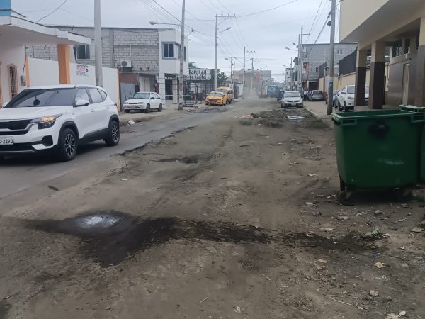 Los trabajos de rehabilitación de vías empezarán en la avenida 105 de la parroquia Tarqui de Manta.