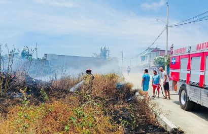 Bomberos de Manta reportan incremento de incendios forestales en zonas rurales ocasionadas por altas temperaturas y acumulación de basura