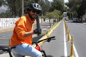 Mantenimiento de ciclovías en Quito alcanza el 70% de avance en toda la ciudad