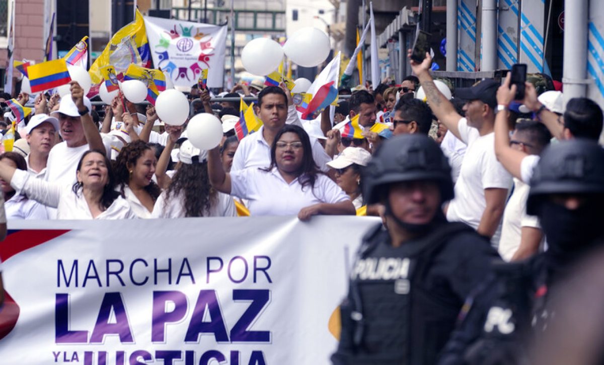 Marcha por la paz en Guayaquil Daniel Noboa lidera movilización masiva junto a miles de ecuatorianos