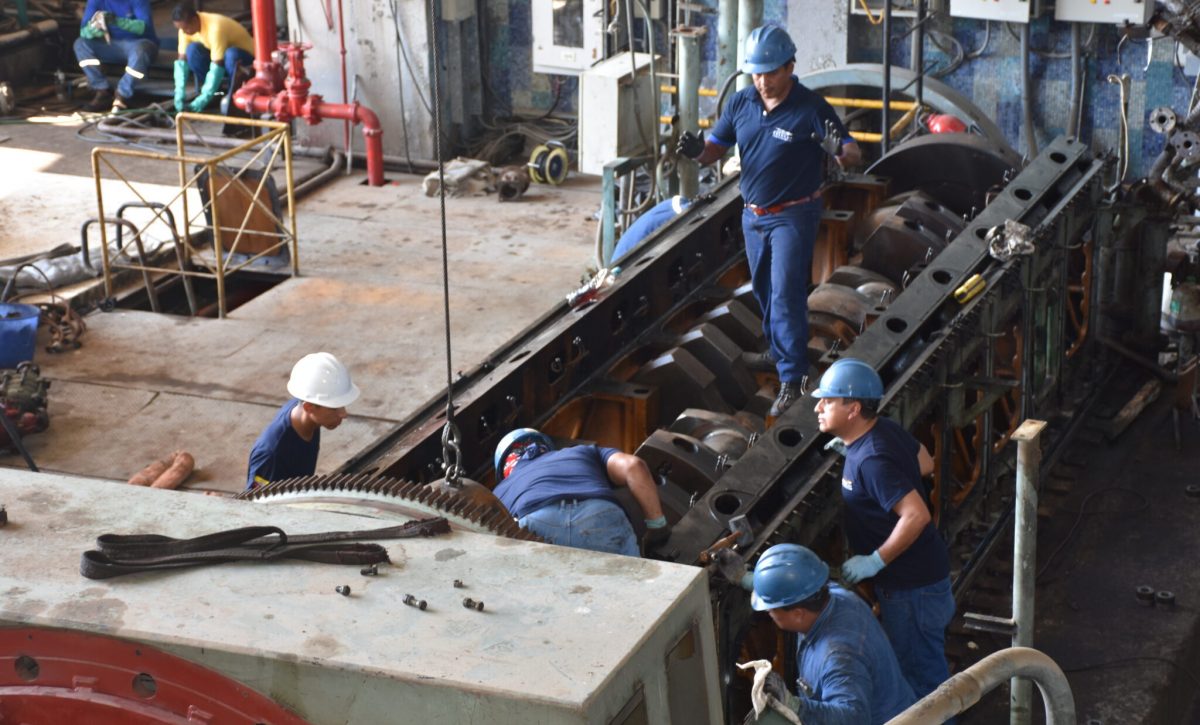 Más de 100 mil personas reciben energía estable tras trabajos en termoeléctricas de Manabí