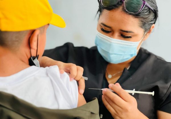 Más de 800 familias protegidas contra la tosferina en Portoviejo