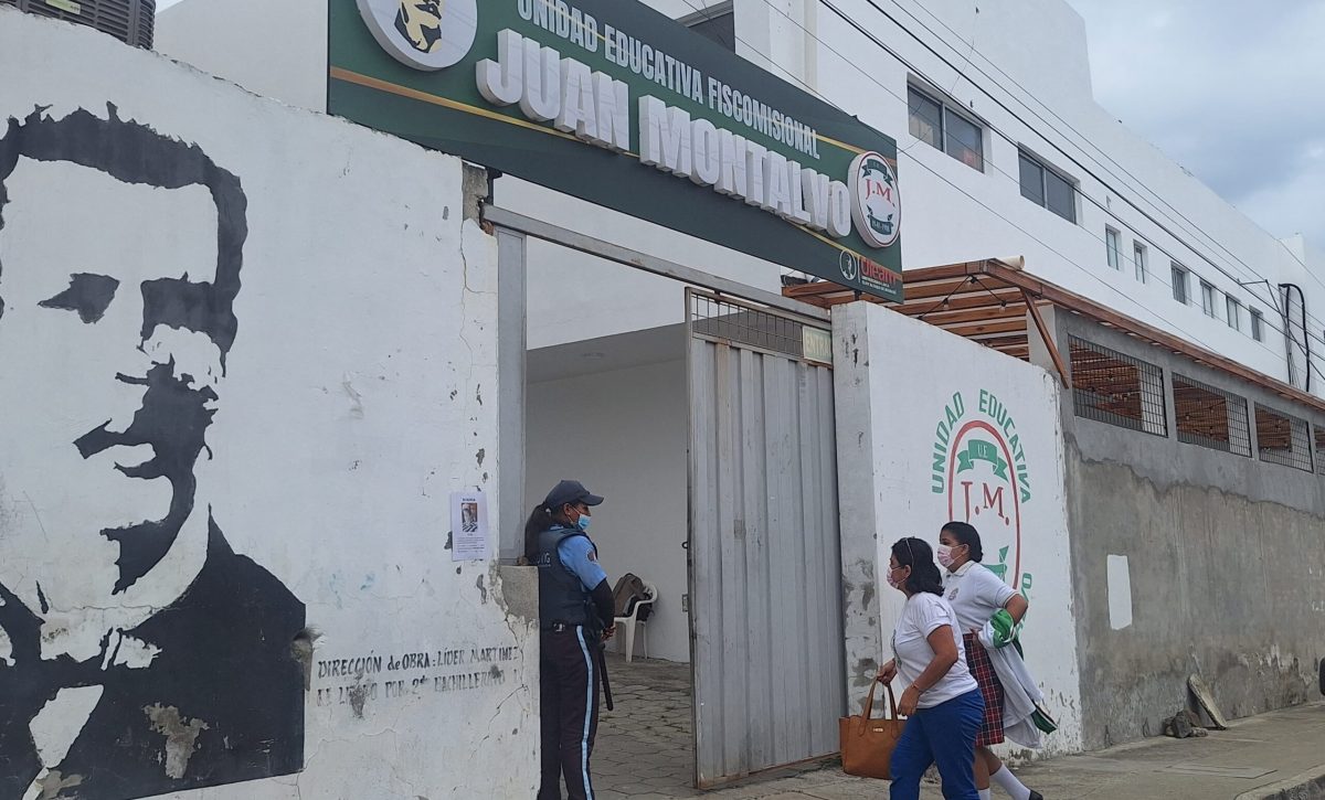 Mascarillas obligatorias en el regreso a clases por medidas sanitarias