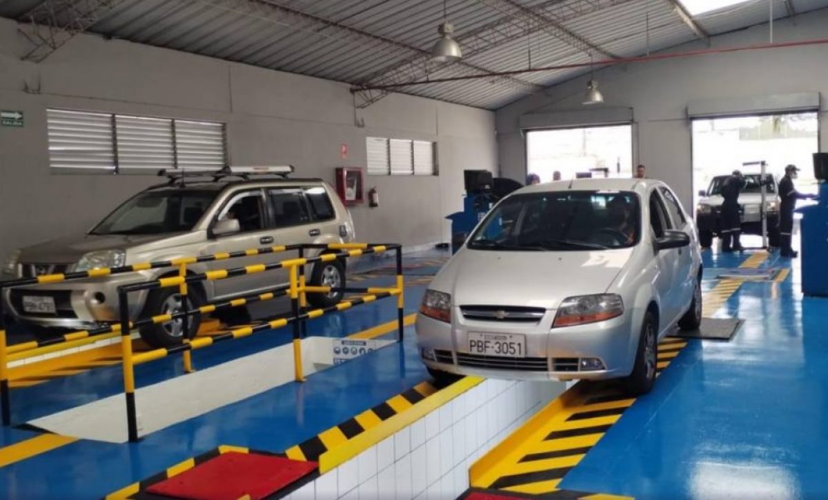 Matriculación vehicular en Quito: AMT responde a fallas con horarios extendidos hasta el 31 de mayo