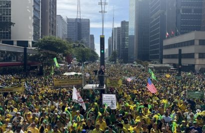 Miles de brasileños protestan en apoyo a Jair Bolsonaro y contra Lula y De Moraes