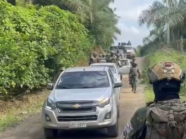 Militares y Policía decomisan armas en sepelio de Roberto Lara en Mocache