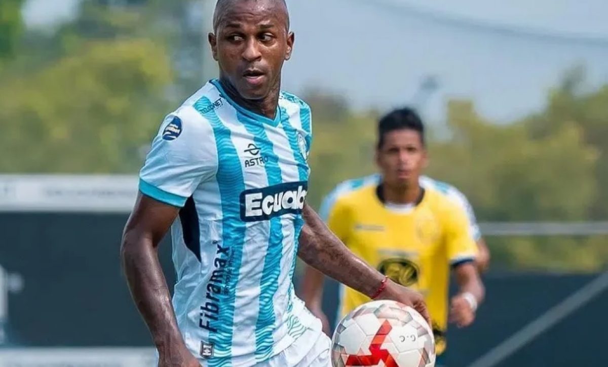 Miller Bolaños, delantero y capitán del Guayaquil City, recuperó su libertad la mañana de este lunes 16 de junio tras recibir medidas sustitutivas a la prisión preventiva.