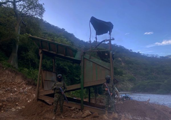 Minería Ilegal en Ecuador más de 350 focos activos amenazan la economía y el medio ambiente