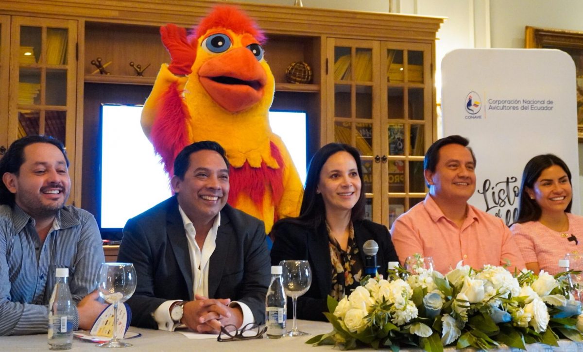 Ministerio de Agricultura y Ganadería apoya campaña de consumo de carne de pollo