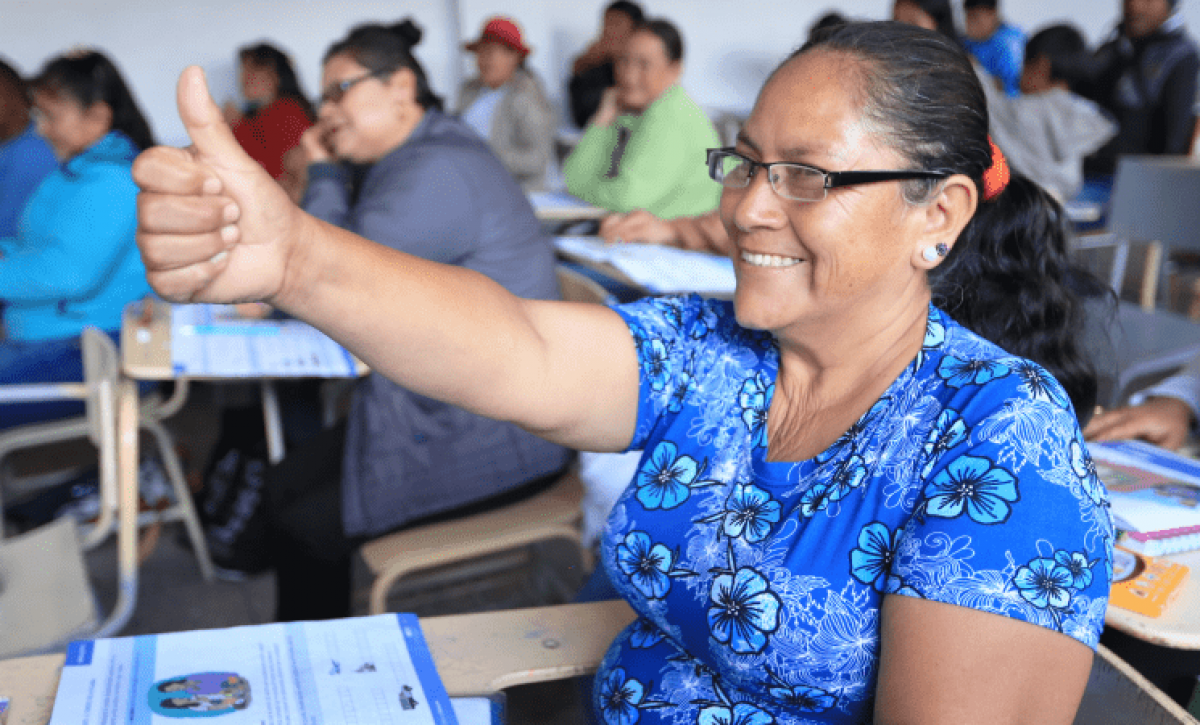 Ministerio de Educación abre proceso de matrículas semipresenciales para jóvenes y adultos
