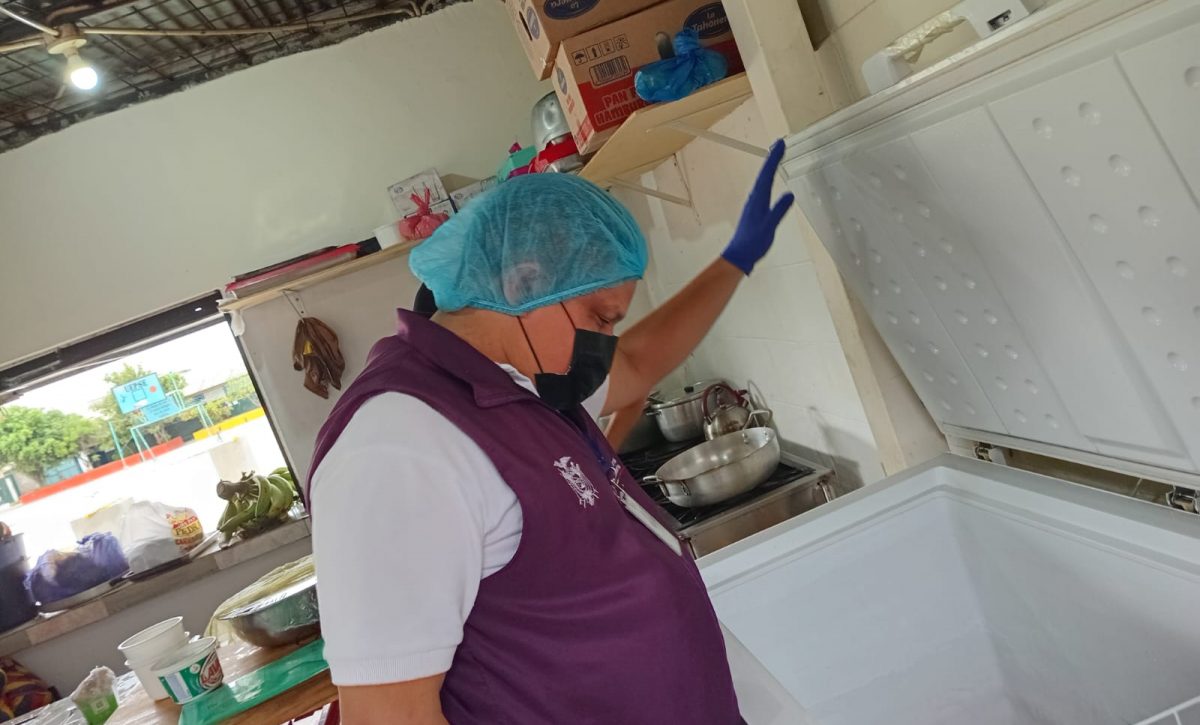 Ministerio de Educación y Arcsa unen fuerzas contra comida chatarra en centros educativos